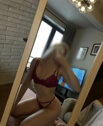 Анкета проститутки Эмилия - город Парапино, 24 года, №8601